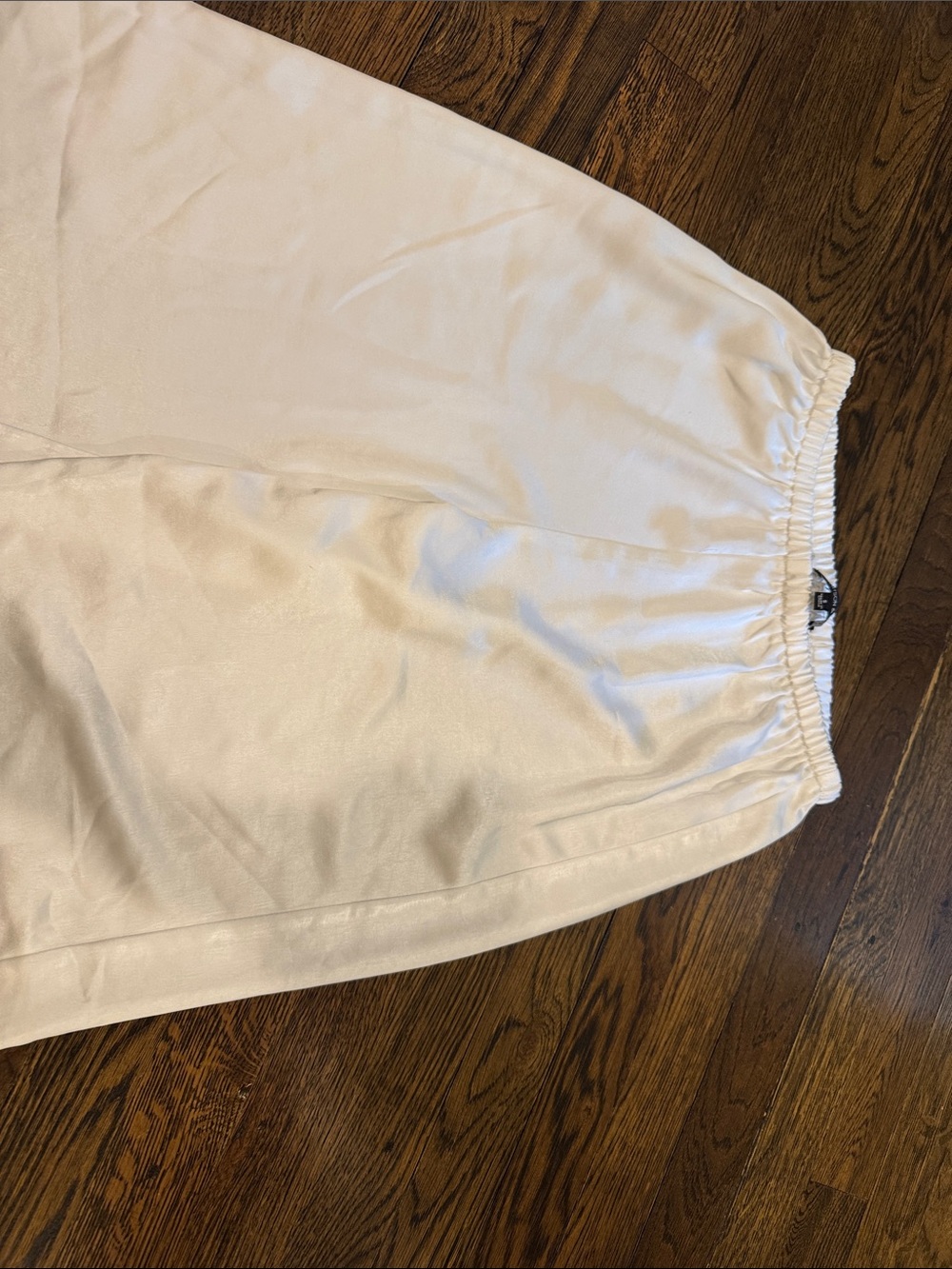 White Elastic Waist Satin-Look Pants Robertson &Rodeo size small woman